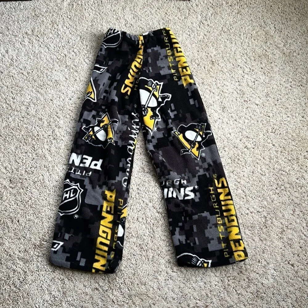 Custom made Penquins size 6-8 boys fleece pajama bottoms.